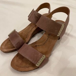 Sofft Brown Heels in Size 8.5